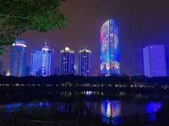 -万绿园