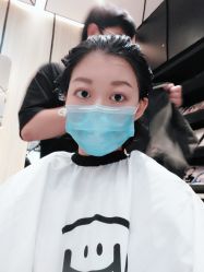 -HAIR CORNER