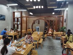 大堂-冯四孃跷脚牛肉·非物质文化遗产店