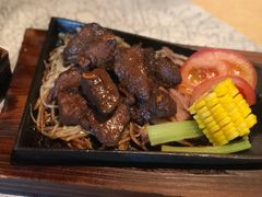 铁锄牛肉-穹六人间 people 6(岳阳路店)