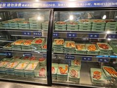 面包甜点陈列柜-蚝英雄鲜蚝自助专门店(长楹天街直营店)