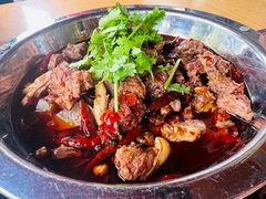 -大众跷脚牛肉馆·非遗传承单位(峨眉山店)