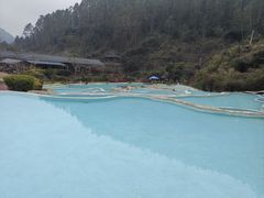 -十万大山布透温泉