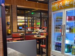 大堂-管氏翅吧(护国寺店)