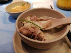 吃稻谷文昌鸡-千岛蚝高压锅生蚝·人参火锅(白云万达店)