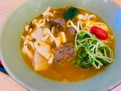 手切酸菜牛腱子面-陳八两面家(滨江天街店)