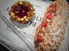 -HOT CRUSH趁热集合·现烤面包(上海环球港店)