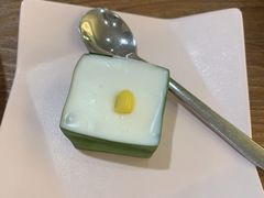 -樾餐厅泰式海鲜火锅(民歌湖店)