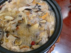-菌之家·专业纯野生菌火锅·特色炒菌