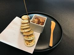 榛子酱鹅肝拌葱油饼-桂语山房(满觉陇店)