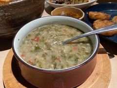 酸菜烩小豆-山石榴·贵州菜(丰盛里店)