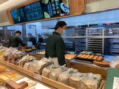 面包甜点陈列柜-泸溪河桃酥(欧尚店)