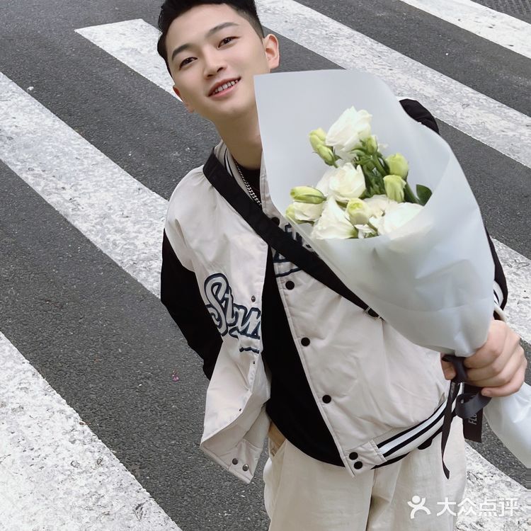 一束花的仪式感 你多久没送自己鲜花了💐
