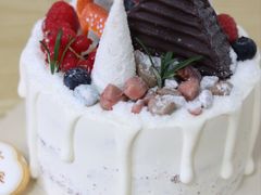 -半勺舒舒生日蛋糕店