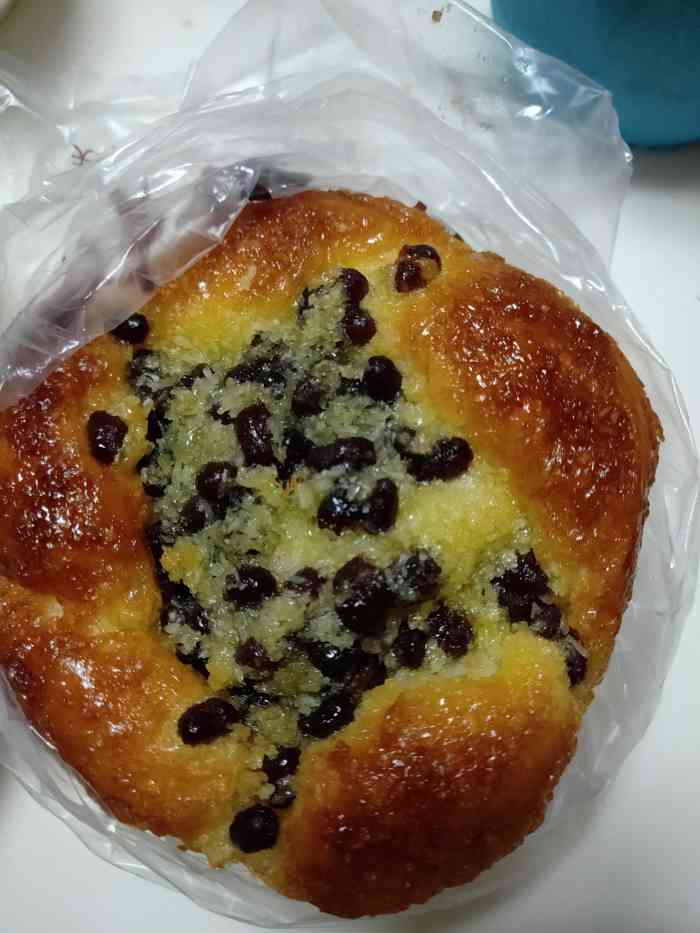 龙山村烘焙工坊(环湖店)-"环湖小镇唯一一个正规的蛋糕房,出新品有优.