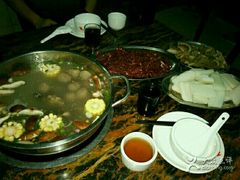 -牛一煲美食(江高店)