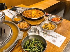 餐前小菜-姜虎东白丁韩国烤肉(吉利大厦店)