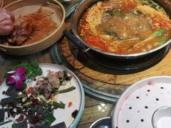 -亮欢寨酸汤鱼(沙冲路店)