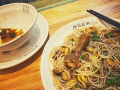 老乡拌粉-凤起龙游老面包子(凯德晶品店)