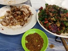 -曼听小寨岩香宰傣家美食城(勐海路店)