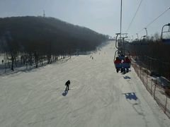 -庙香山滑雪场