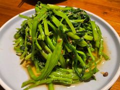 -默加东南亚美食(大宁音乐广场店)