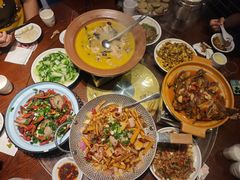 -唐师傅湘西名菜馆(武陵路店)