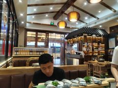 -青瓦餐厅·生鱼片·韩园烤肉(西塔店)