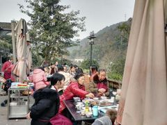 -楠柏弯休闲山庄(梨花溪店)