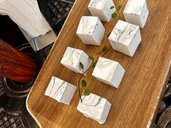 奶香建水芋头糕-熙楼(翠湖店)