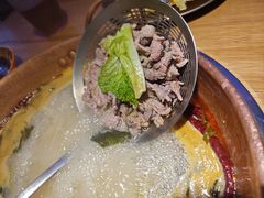 -洱火云南酸菜牛肉火锅(石景山当代商城店)