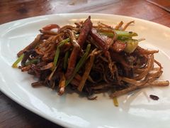 茶树菇爆爽肉-春暖花开(西溪店)