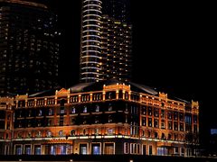 -黄浦江游览十六铺3号码头网红自助餐