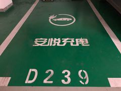 -静安大融城·停车场