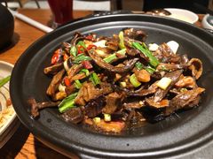 油鸡枞爆腊肉-云海肴·汽锅鸡·云南菜(高德置地店)