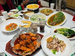 -梅利汴京烤鸭•开封豫菜地标店(东大街店)