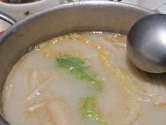 -红鼎豆捞·非遗鲍皇汤火锅(宝丰路店)