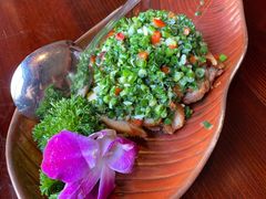 大理风味葱椒鸡-花马天堂云南餐厅 Lost Heaven(外滩店)