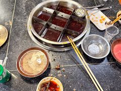 -邓莽子老火锅(中兴路总店)