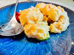 招牌沙汁大虾球-T館·花园艺术餐厅