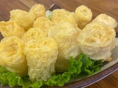 -毛辣果·贵州红酸汤牛肉火锅(西单店)