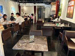 -LESCEDARS Brasserie Bistro香柏树