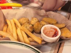 -菲滋意式餐厅(富阳东方茂店)