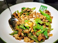 -费大厨辣椒炒肉(万家丽一店)