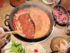 -巴卤社老火锅(财富店)