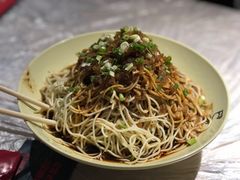 凉面-巴厘龙虾·榜首油焖大虾(洞庭·艺术洋房店)
