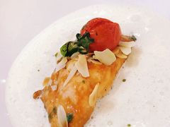 果木烟熏煎三文鱼-1981牛排西餐厅(海信店)