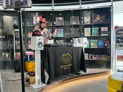 -浣熊唱片店(上海影城店)