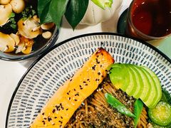 -潮一不贰·法式甜品·生日蛋糕·西式简餐(外滩店)