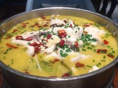 农家烧开化清水鱼-渔沧米缸·绍兴美食(万达店)